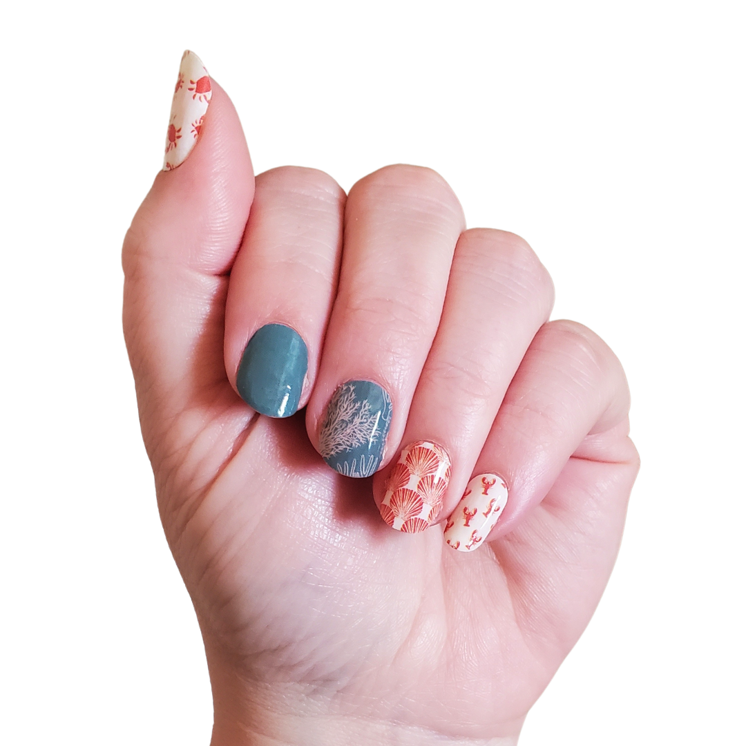 Nauti Girl Nail Wrap Set
