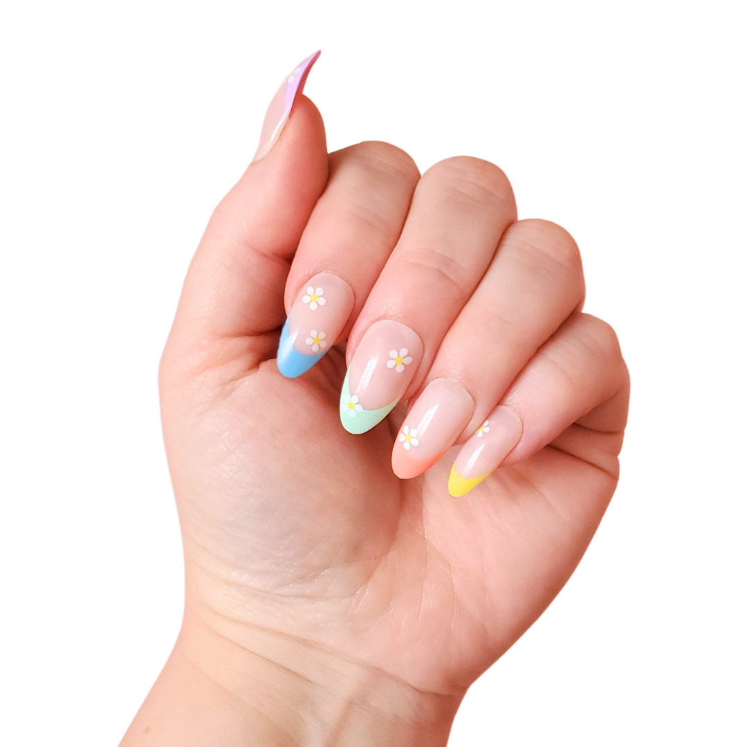 Playful Daisy Press On Nail Set