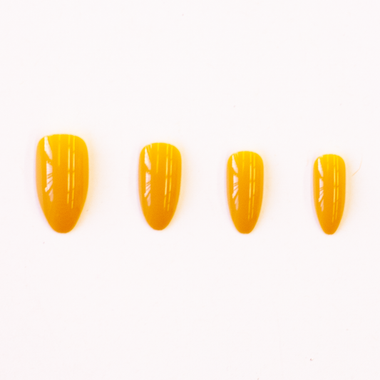 Mustard Press On Nail Set