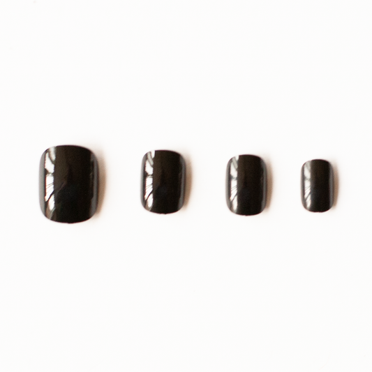 Pitch Black Press On Nail Set